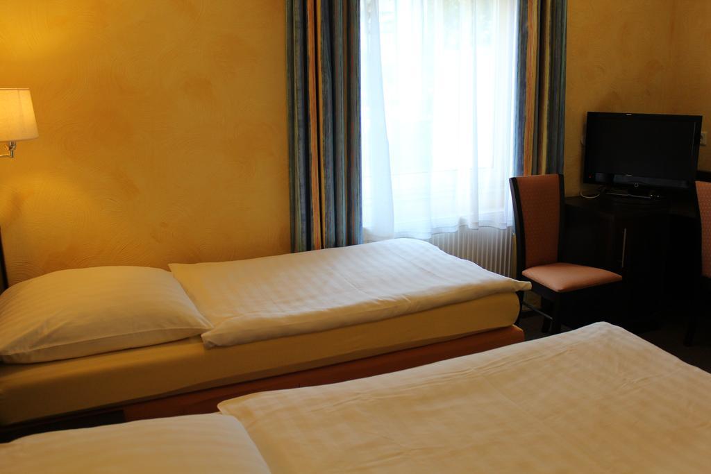 Hotel Rosenhof Düsseldorf Quarto foto